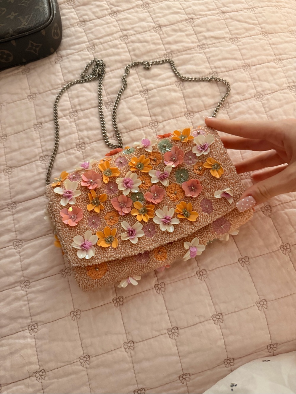 Beaded Floral Embellished Crossbody Bag in Pink